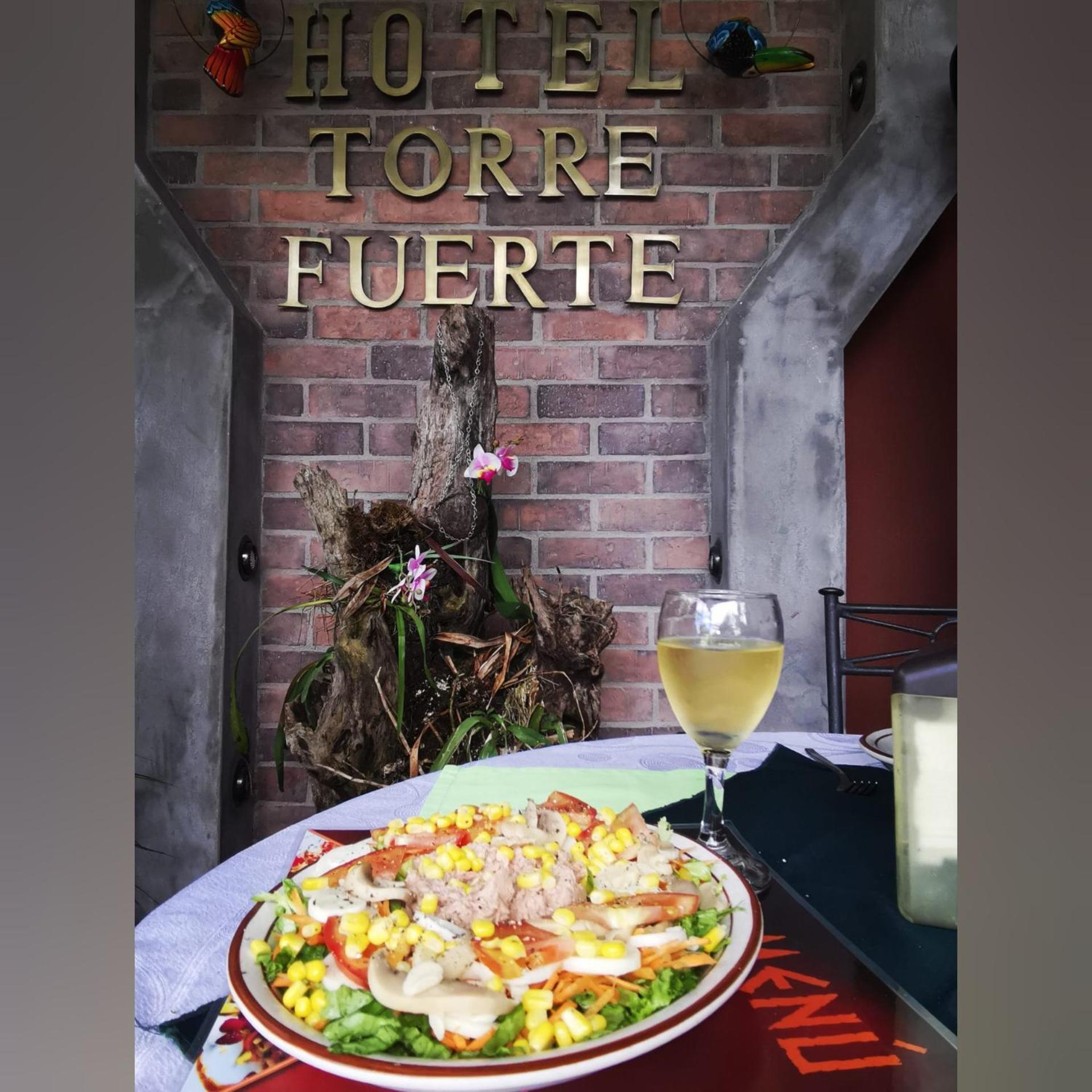 Hotel Torre Fuerte Venecia Exterior foto